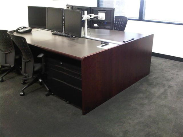 Linear Desk 3 - CK Cooper